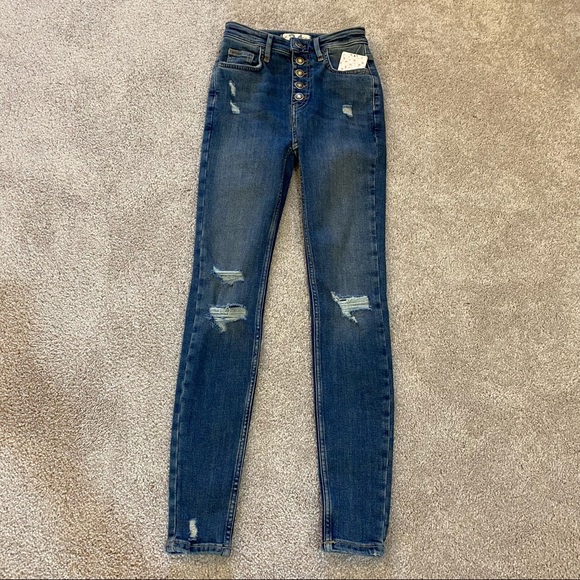 - NWT Free People Sabrina Ripped High Waisted Crop Skinny Jeans - Picture 2 of 10